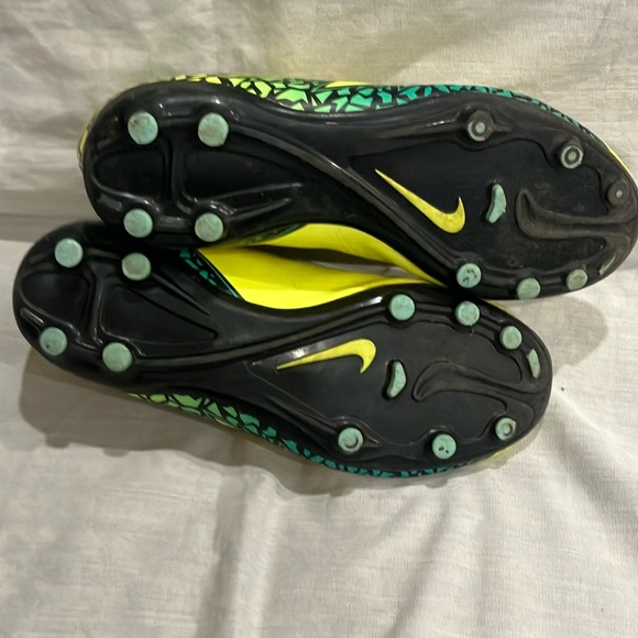 Nike youth size 5 hypervenom  Athletic Shoes - Picture 6 of 11